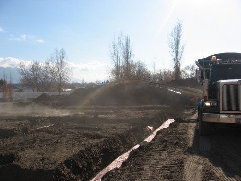 Gravel Sprayer Truck
