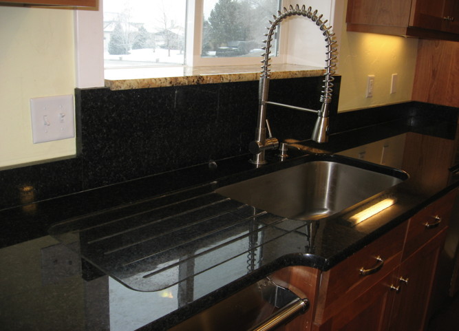KItchen Sink Granite Drainboard